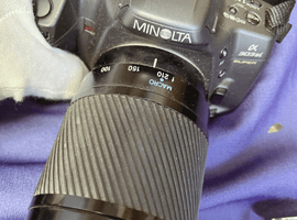 MINOLTA：交換レンズ付きボディ／Nikon：交換レンズ付きボディなど4点