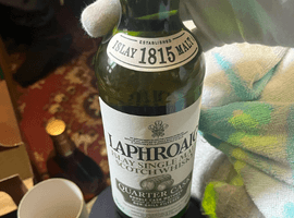 ウイスキー：LAPHROAIG（クウォーターカスク 旧）／ウイスキー：CHIVAS BROTHERS（ロイヤルサルート 21年 赤 陶器）など3点
