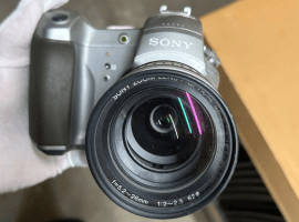 SONY：Cyber-shot PRO DSC-D700﻿など3点