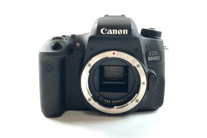 Canon EOS 8000D