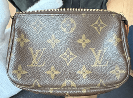 LOUIS VUITTON / モノグラム / ミニポシェットアクセソワール / M58009 / 状態ランク：Cなど3点
