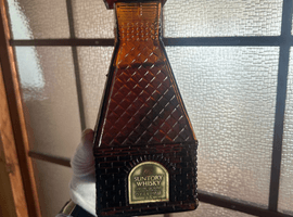 Suntory:スペシャルリザーブ 乾燥塔(キルン)型ボトルなど4点