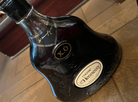 ブランデー：Hennessy（XO 金キャップ グリーンボトル）／ウイスキー：Suntory（ミレニアム 15年 2000）など7点