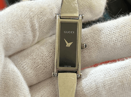 GUCCI / バングルウォッチ / 1500L / 状態ランク：Bなど3点(神奈川県横浜市鶴見区・出張買取）｜時計の高価買取ならバイセル