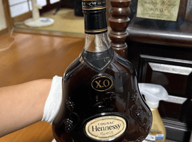 ブランデー：Hennessy（XO 金キャップ クリアボトル）／ウイスキー：FINDLATER'S（1823 特級）など6点