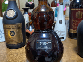 ウイスキー：Suntory（オールド　瓢箪）／ブランデー：CAMUS（ナポレオン エクストラ グランマルキ）など3点