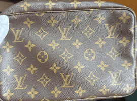 LOUIS VUITTON / モノグラム / トゥルーストワレット 23 / M47524 / 状態ランク：Bなど3点