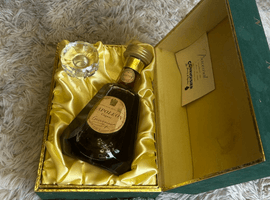 ブランデー／COURVOISIER：ナポレオン バカラボトル（状態ランク：C）など4点