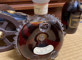 ブランデー：REMY MARTIN（ルイ 13世ベリーオールド）／ブランデー：REMY MARTIN（セントー XO グリーンボトル）など3点