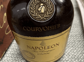 ブランデー：COURVOISIER（ナポレオン ファインシャンパーニュ）／ブランデー：CAMUS（ナポレオン ブック 緑）など5点