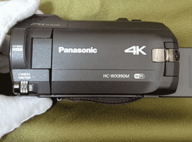 Panasonic：ビデオカメラ／LEICA：ボディなど4点