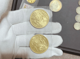 10万円金貨（御在位）など古銭類