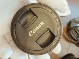 Canon：レンズ／Canon：交換レンズ付きボディなど2点