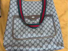 GUCCI / 40 02 / 状態ランク：BCなど2点