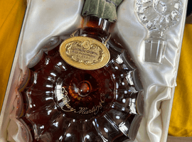 ブランデー：REMY MARTIN（セントークリスタル バカラボトル）／ブランデー：Hennessy（XO 金キャップ グリーンボトル）など3点