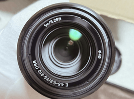 SONY：E 55-210mm F4.5-6.3 OSS SEL55210 ブラック／SONY：VLOGCAM ZV-E10L パワーズームキット ブラックなど2点