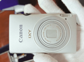 Canon：IXY 220F シルバー／CASIO：ボディなど6点