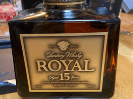 ウイスキー：Suntory（ローヤル 15年 ゴールドラベル）／ブランデー：REMY MARTIN（ナポレオン エクストラ オールド ゴールドエンブレム）など3点