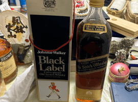 ウイスキー：Johnnie Walker（ブラックラベル エクストラスペシャル 金キャップ）／ウイスキー：Johnnie Walker（ブラックラベル  エクストラスペシャル 金キャップ）など7点