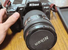 Nikon：交換レンズ付きボディ／Nikon：レンズなど3点