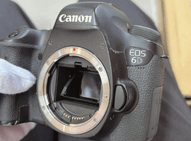 Canon:EOS 6D ボディなど3点