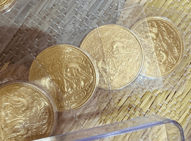 10万円金貨（御在位）など古銭類