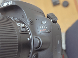 Canon：EOS Kiss X9 EF-S 18-55 F4-5.6 IS STM キット ブラック／Canon：EF-S 55-250mm F4-5.6 IS STMなど2点