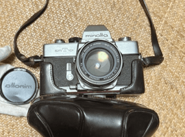 MINOLTA：交換レンズ付きボディ／MINOLTA：ボディなど8点