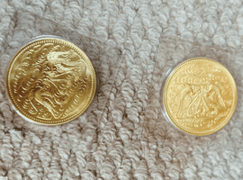 10万円金貨（御在位）など古銭類