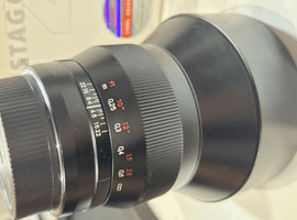 Carl Zeiss：Distagon T* 15mm F2.8 ZE