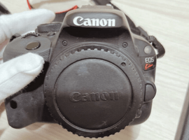 Canon：EOS Kiss X7 ボディ／Canon：EF-S 18-55mm F3.5-5.6 IS STMなど3点