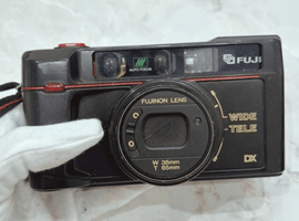 FUJIFILM：ボディ／FUJIFILM：ボディなど8点