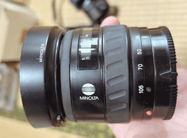 MINOLTA：レンズ／Nikon：交換レンズ付きボディなど4点