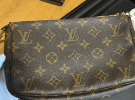 LOUIS VUITTON / モノグラム / ポシェットアクセソワール 旧型 / M51980 / 状態ランク：Bなど12点