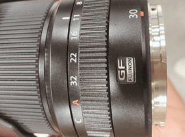 FUJIFILM：レンズ／Carl Zeiss：レンズなど2点
