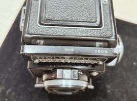 Rollei：ローライフレックス 3.5E (プラナー)／Nikon：F2 フォトミック A ボディなど2点