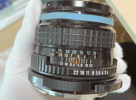 PENTAX：SMC PENTAX 67 105mm F2.4 6x7 バケペン用／Canon：交換レンズ付きボディなど2点