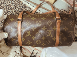 LOUIS VUITTON / モノグラム / パピヨン 26 旧旧型 / M51366 / 状態ランク:Bなど8点
