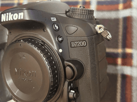 Nikon：D7200 ボディなど4点