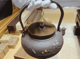 鉄瓶:金龍堂/香炉:諏訪蘇山など3点