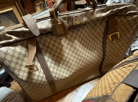 GUCCI / GGキャンバス / 21 010 / 状態ランク：Dなど4点