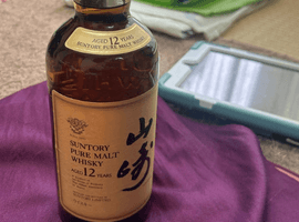 ウイスキー：Suntory（山崎 12年 ピュアモルト 華）／ウイスキー：Suntory（響 ノンエイジ 裏ゴールドラベル）など3点