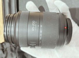 Panasonic:LUMIX G VARIO 45-200mm F4.0-5.6 II POWER O.I.S./Panasonic:LUMIX G VARIO 7-14mm F4.0 ASPH. H-F007014など2点