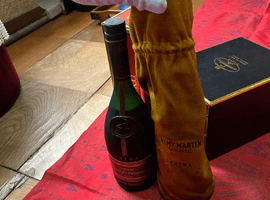 ブランデー：REMY MARTIN（エクストラ グランド ファイン シャンパーニュ）／ブランデー：Hennessy（XO 金キャップ グリーンボトル）など3点