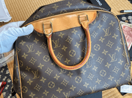 LOUIS VUITTON / モノグラム / ドーヴィル / M47270 / 状態ランク：Bなど15点