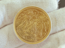 10万円金貨（御在位）など古銭類