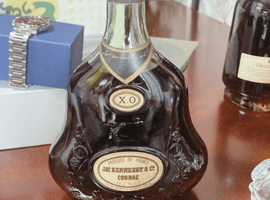 ブランデー：Hennessy（ジャズ ヘネシー XO 金キャップ グリーンボトル）など3点