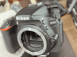 Nikon：D5500 ボディ ブラックなど4点