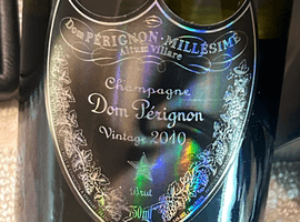 シャンパン：Dom Pérignon（ブリュット 白 2010 レディガガボトル）／ワイン：Dom Pérignon（リミテッドエディション ヴィンテージ 2008）など3点