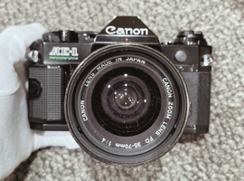 Canon：ボディ／Nikon：アクセサリー（三脚・フラッシュ系）など19点